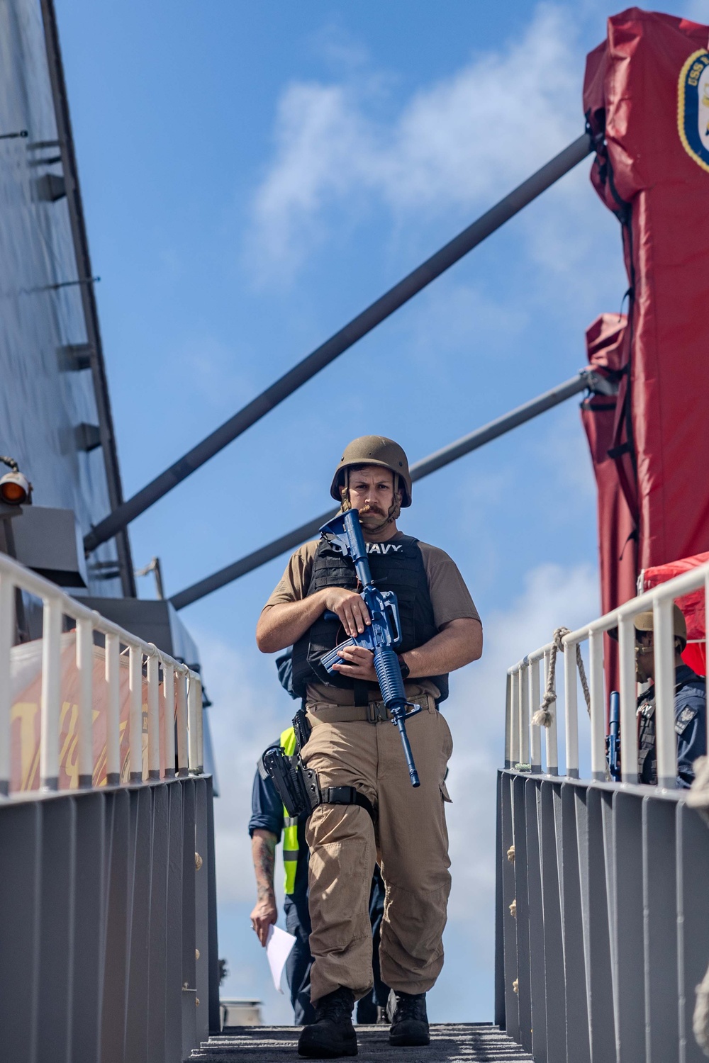 USS Ralph Johnson Sailors Conduct Anti-Terrorism Drills while In-Port NSF Diego Garcia