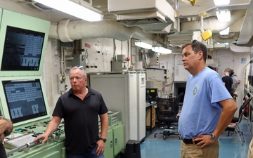 MSCEURAF Commodore Visits USNS Laramie in Limassol, Cyprus