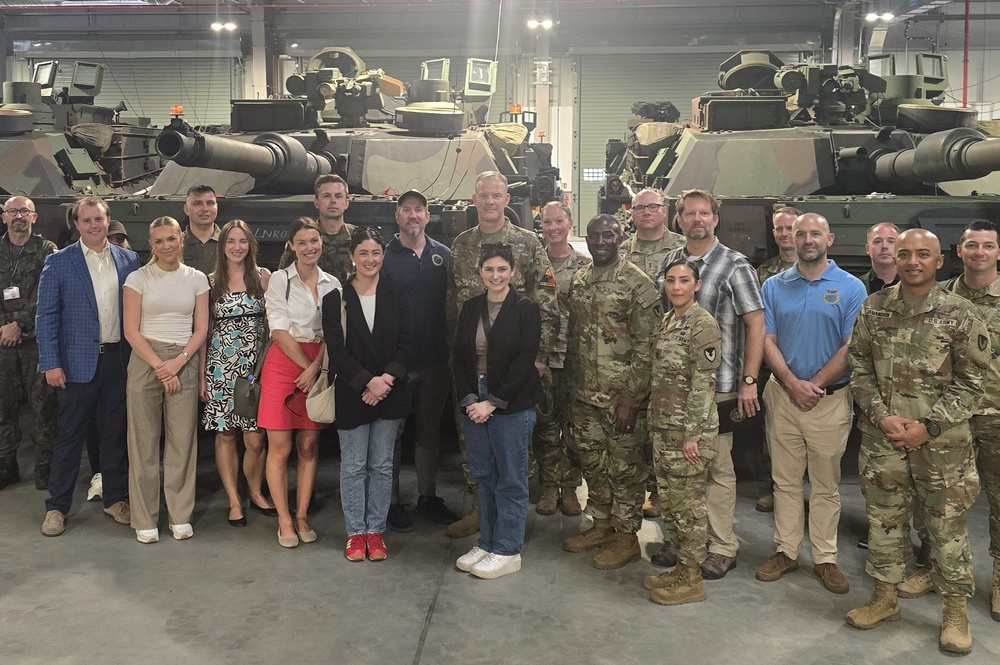 1st AD’s top leader, Congressional staff delegation visit Powidz APS-2 worksite