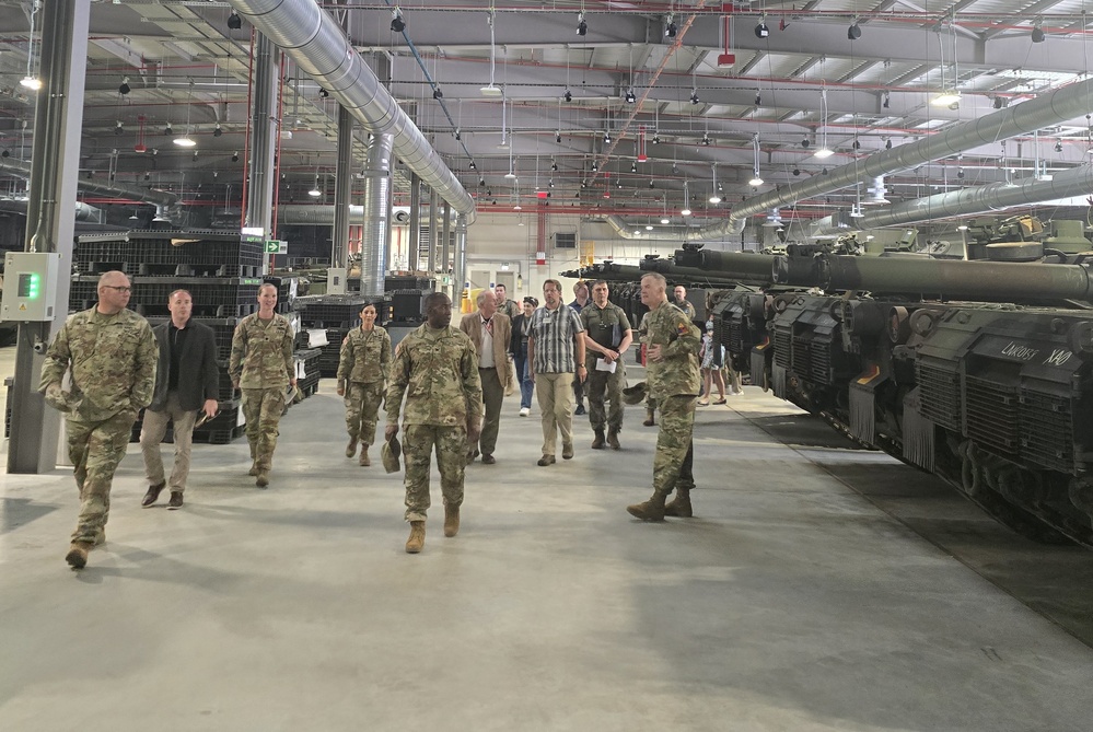 1st AD’s top leader, Congressional staff delegation visit Powidz APS-2 worksite