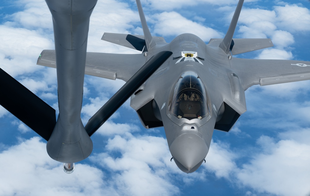 22 ARW KC-135s aerial refuel F-35s during DLE 2025