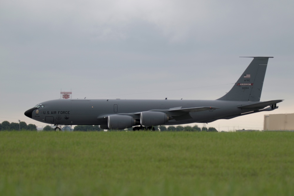 Aircraft Arrive at Yokota Air Base