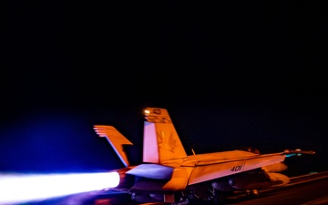 USS George Washington Conducts Flight Operations