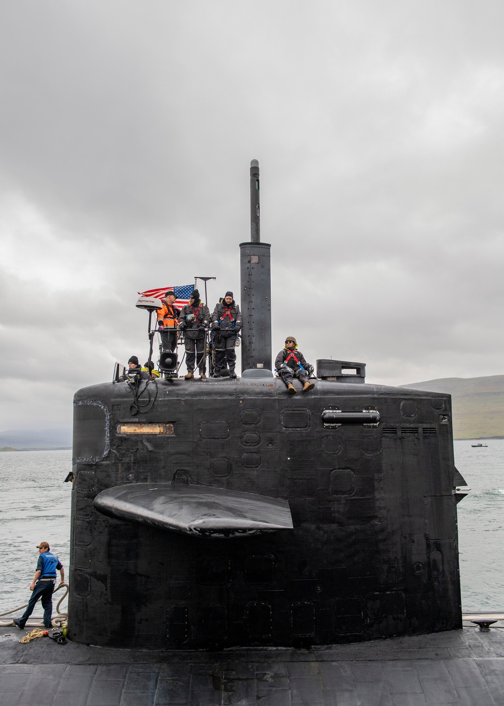USS Newport News (SSN 750) Pulls in to Iceland