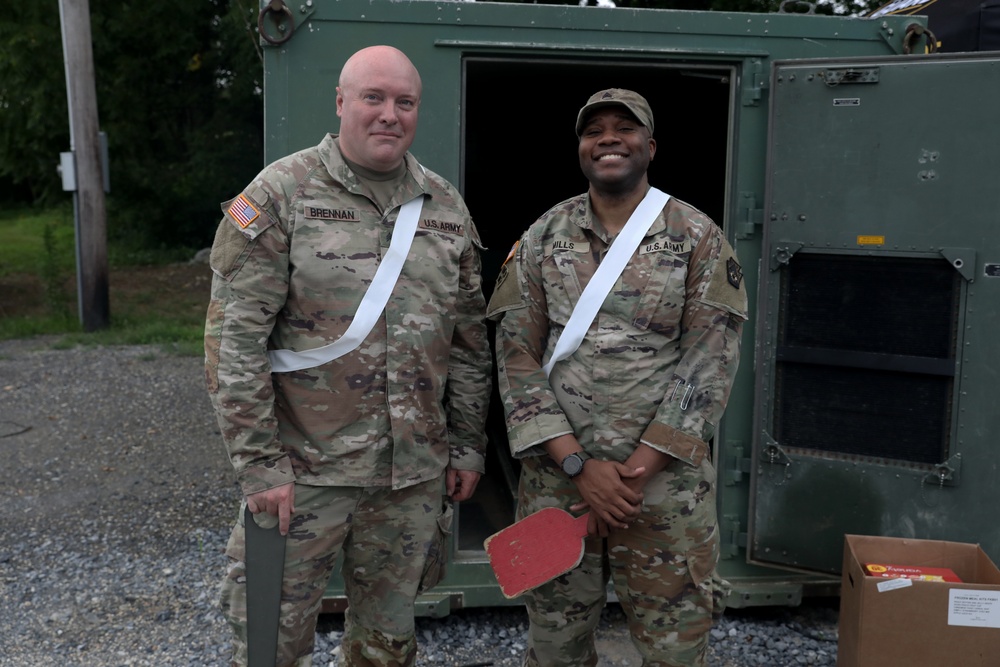 U.S. Soldiers Execute M4A1 Carbine Qualifications