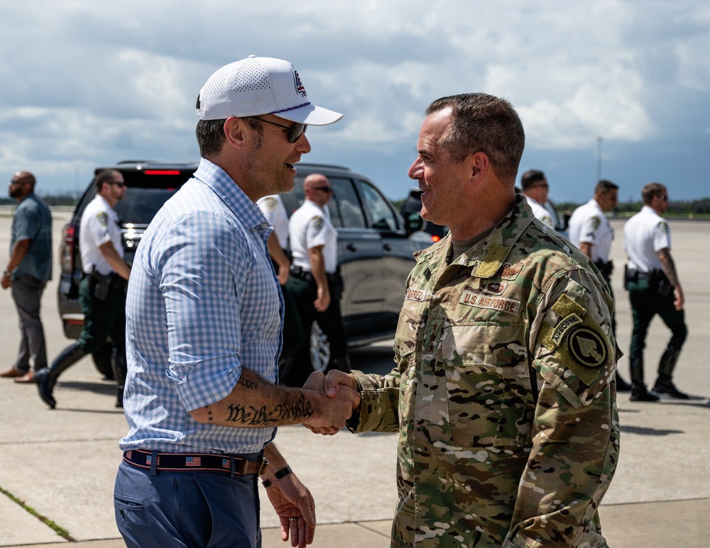 SecDef thanks MacDill leaders, HCSO officers before departure