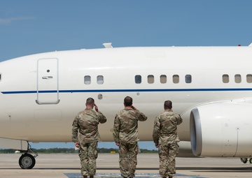SecDef thanks MacDill leaders, HCSO officers before departure
