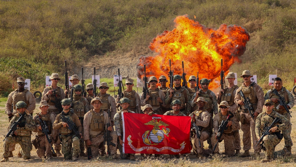 Marines and Ecuadorians Joint Training CP25