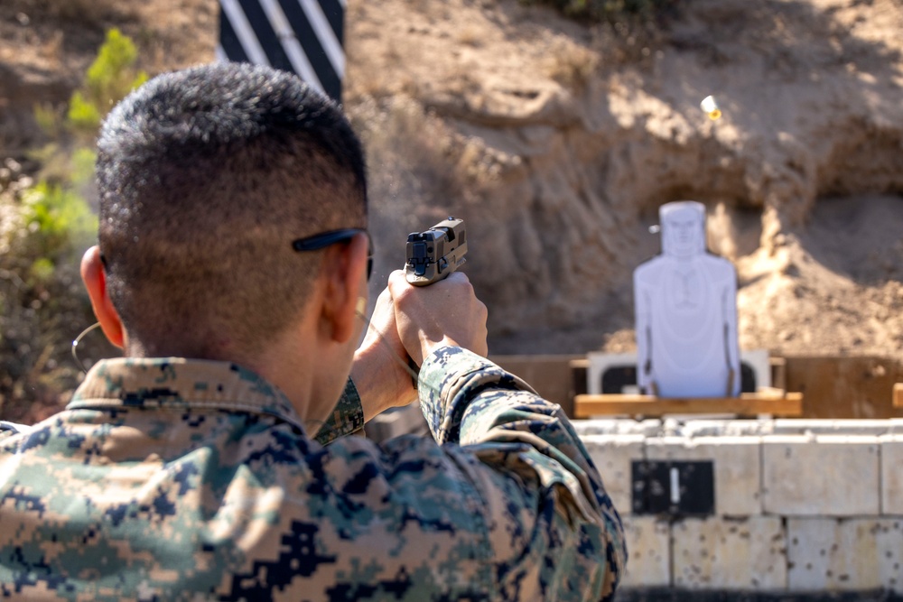 Practice Makes Perfect: MCAS Miramar conducts a Marksmanship Clinic