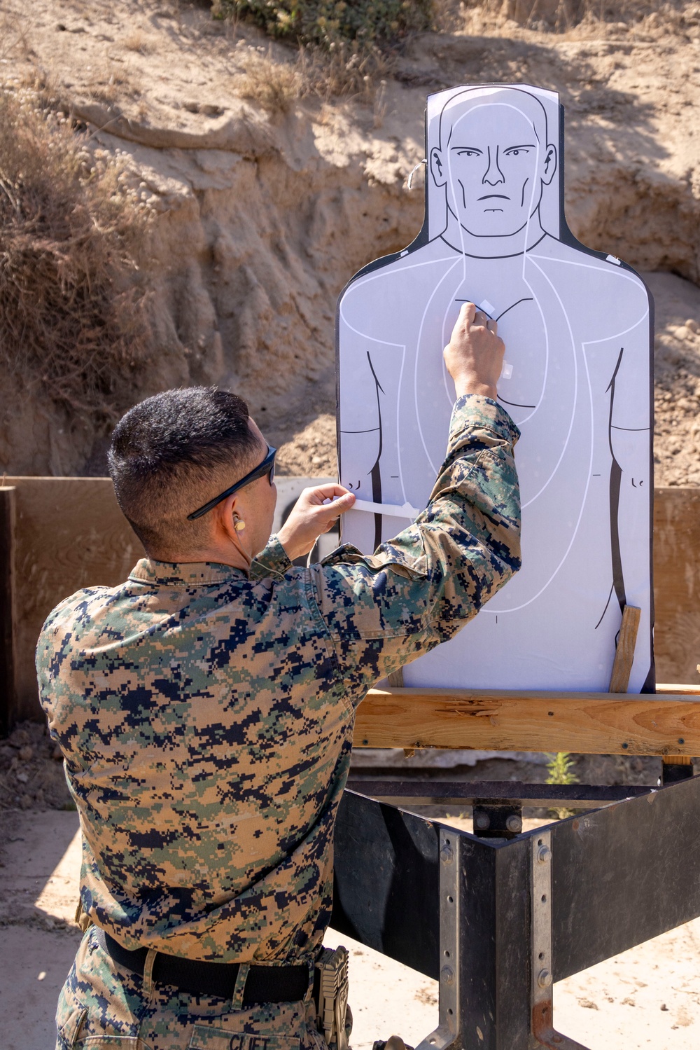 Practice Makes Perfect: MCAS Miramar conducts a Marksmanship Clinic