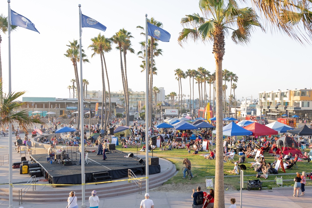 Marine Band San Diego Performs at Imperial Beach