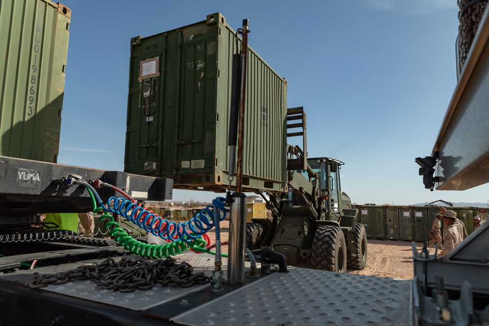 I Marine Expeditionary Force arrives in Yuma, Arizona