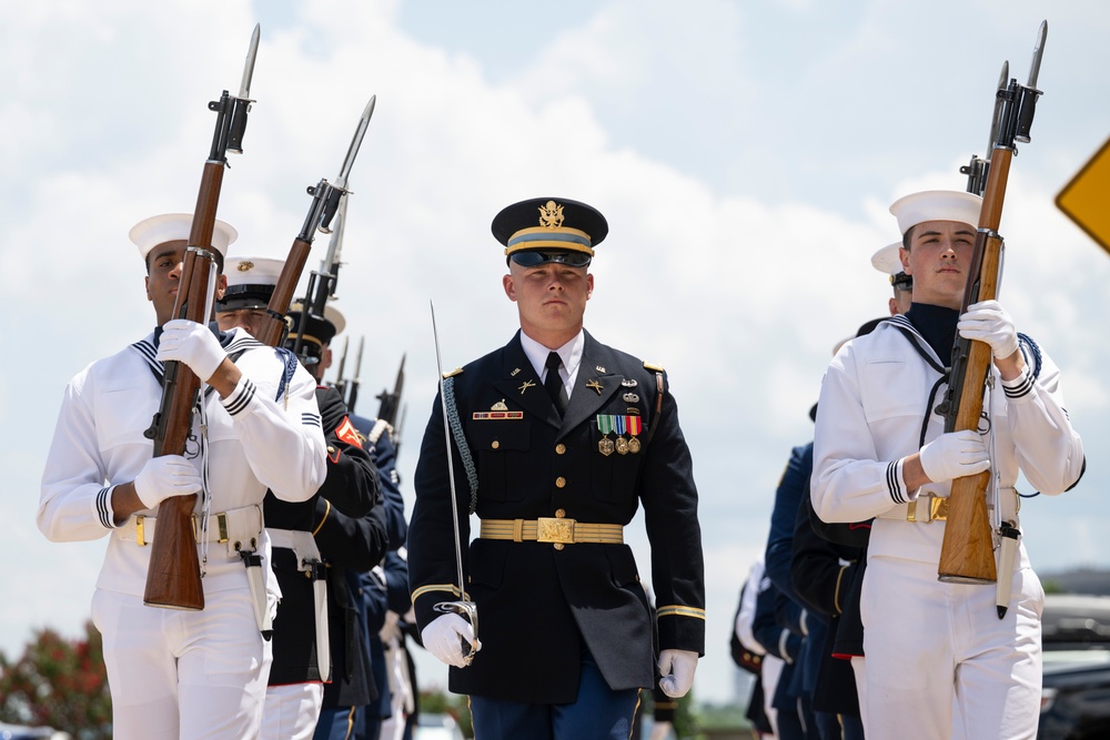 SD Hosts German Minister of Defense