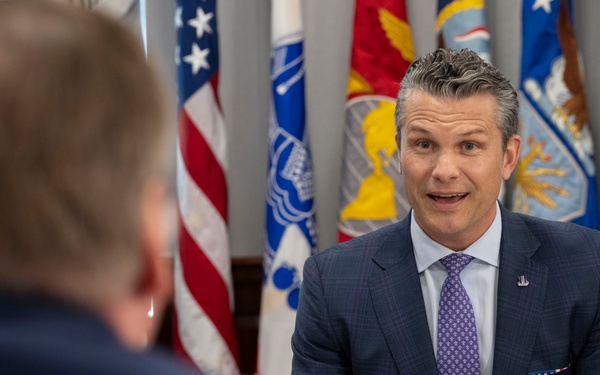 SD Hosts German Minister of Defense