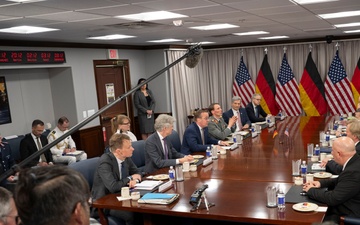 SD Hosts German Minister of Defense