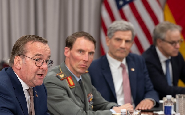 SD Hosts German Minister of Defense