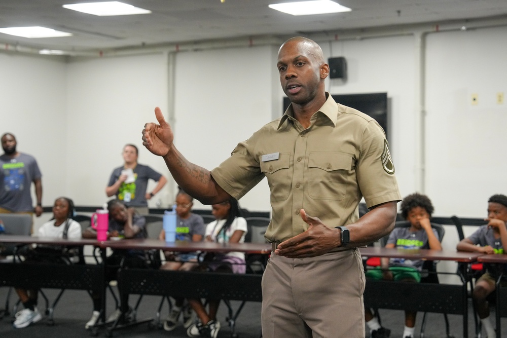 Bridges Baltimore students explore Fort Meade careers, community