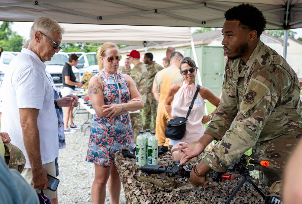 Behind the scenes: Honorary commanders tour the 436th MSG