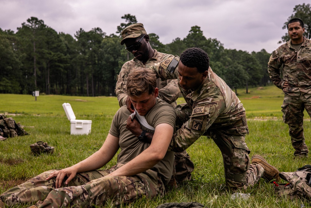 XVIII Airborne Corps Builds Lifesaving Skills Through Combat Life Saver Course