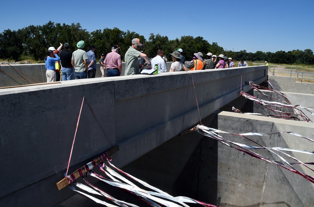 U.S. Army Corps of Engineers Sacramento District's Yolo Bypass Tour