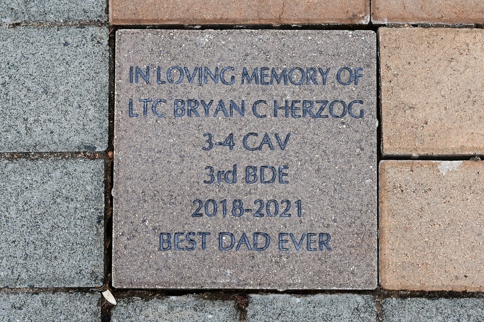 25th Infantry Division Honors Heroes With Brick Laying Ceremony
