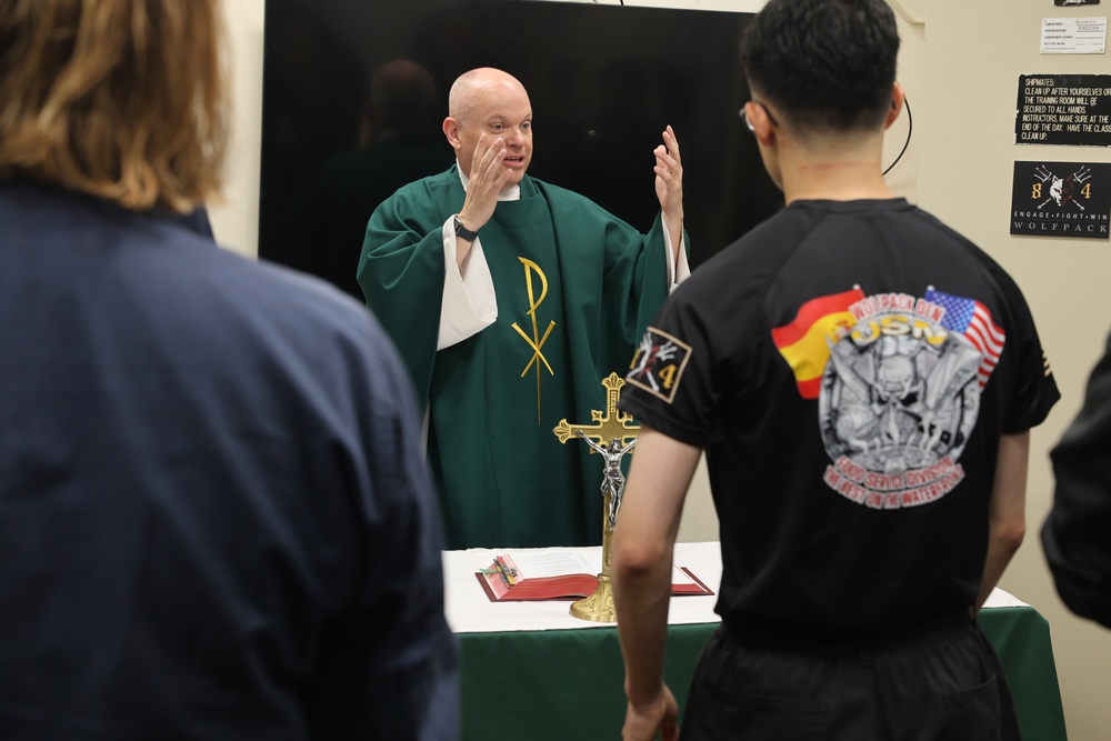 Chaplain Andrew Dutko conducts Catholic Mass aboard the USS Bulkeley (DDG 84)