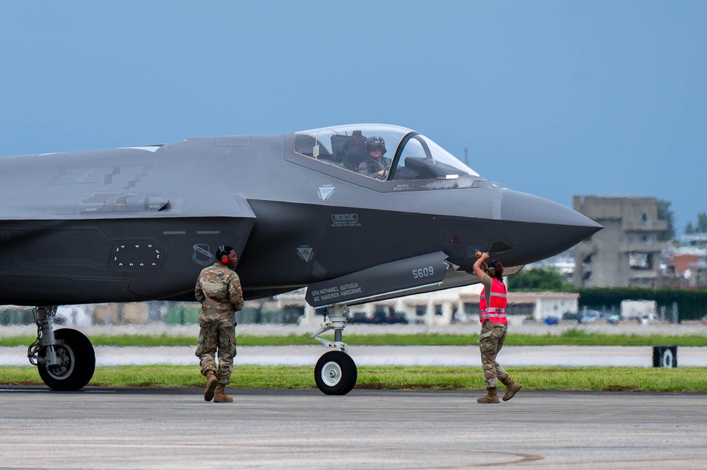 Wheels Down: F-35s wrap up training at Kadena