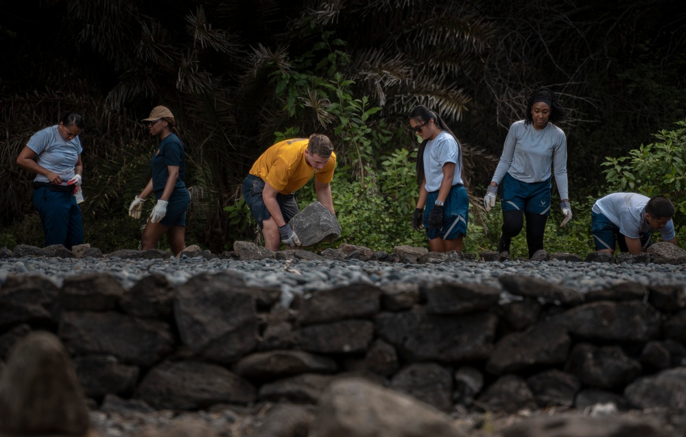 Air Force, Navy Volunteers Construct Rock Wall to Preserve and Protect Hawaiian Burial Vault