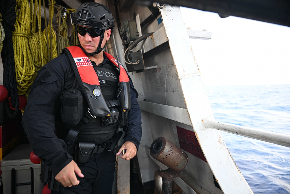 US Coast Guard and the Republic of the Marshall Islands conduct fisheries inspection at sea
