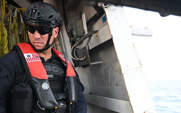 US Coast Guard and the Republic of the Marshall Islands conduct fisheries inspection at sea