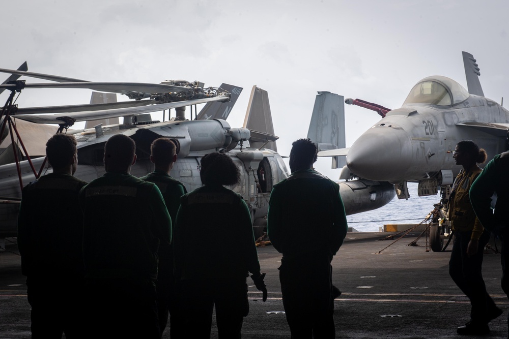 USS Carl Vinson (CVN 70) Conducts Routine Operations in the Indian Ocean