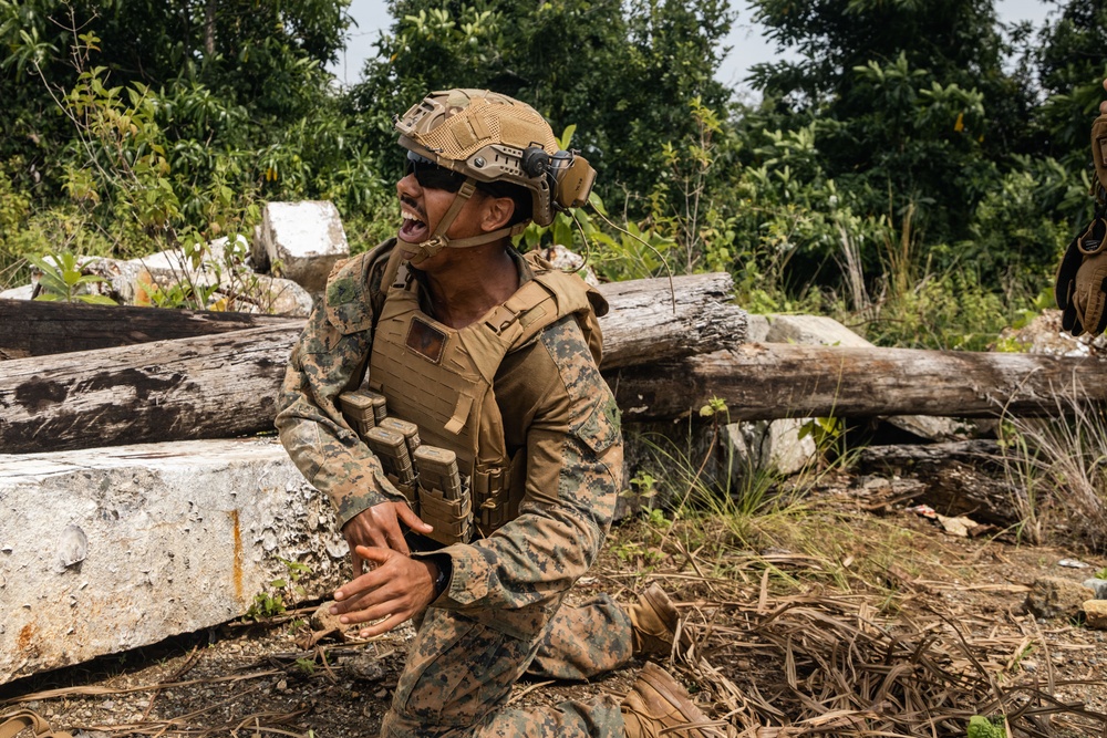 ACD 25.3: MRF-D 25.3 and PMC conduct frag battle drills