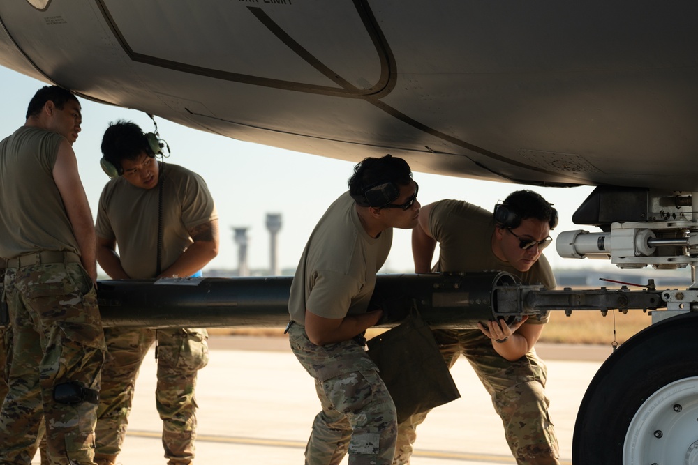 Maintenance crews keep refueling fleet mission-ready in Australia