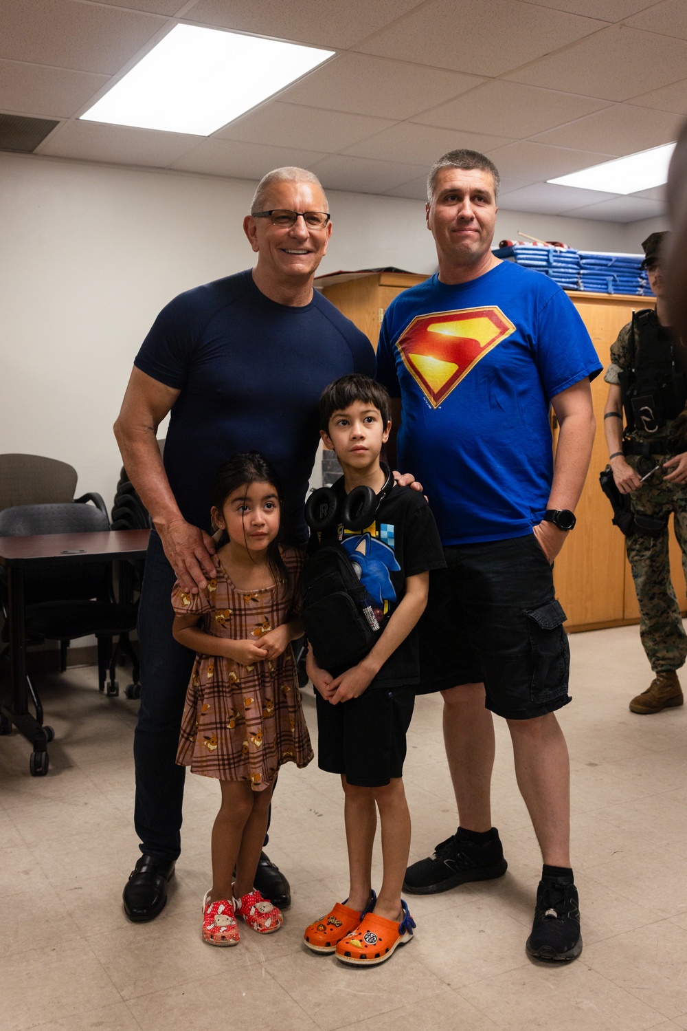 Chef Robert Irvine visits Marine Corps Base Quantico