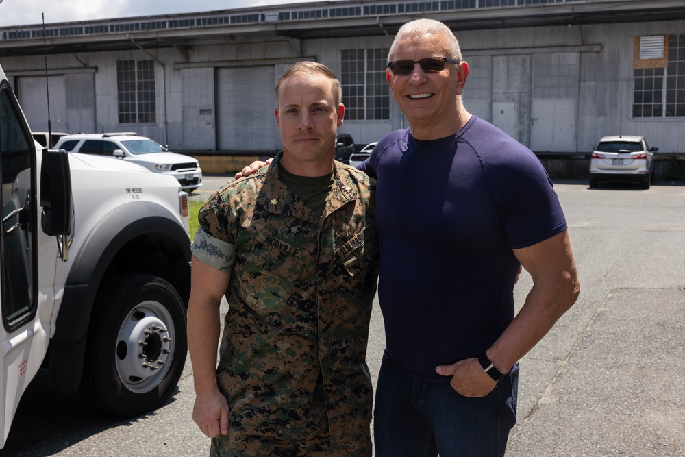 Chef Robert Irvine visits Marine Corps Base Quantico