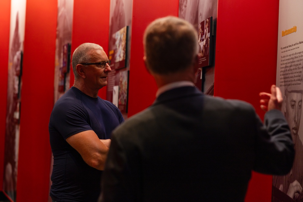 Chef Robert Irvine visits Marine Corps Base Quantico