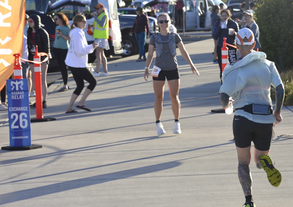 Navy Medicine Runners participate in 200 mile relay