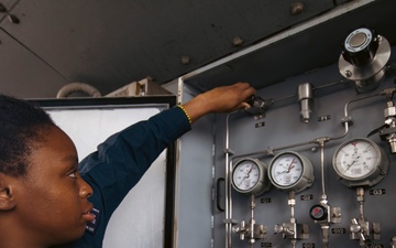 USS Winston S. Churchill (DDG 81) Maintenance