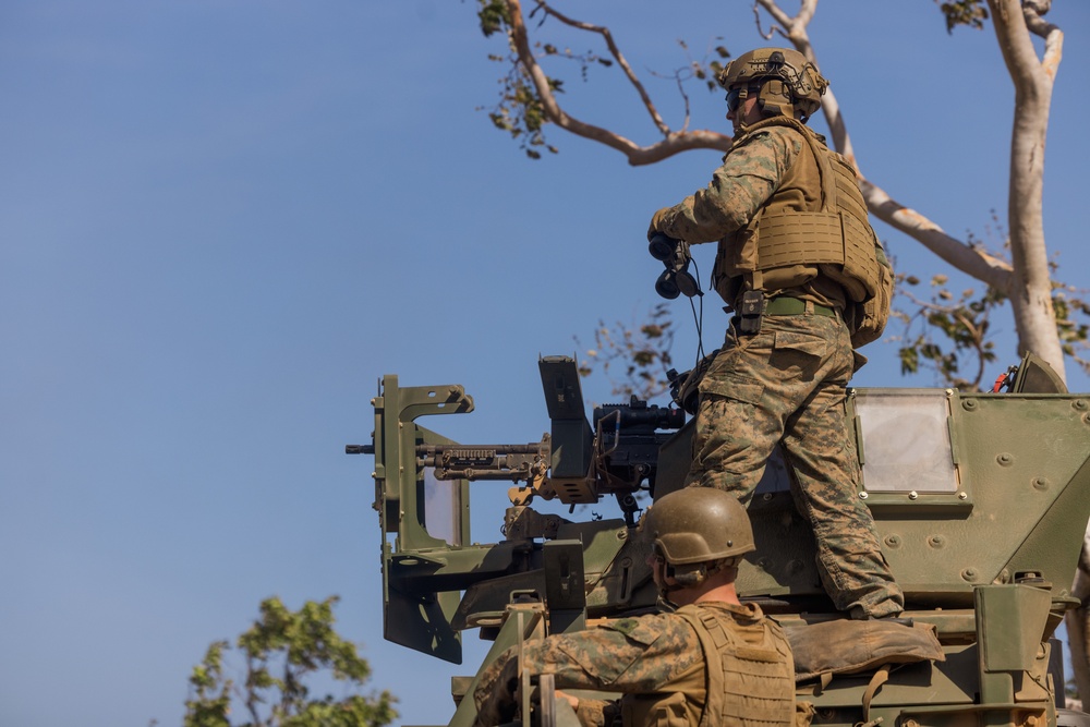 MRF-D 25.3: 3rd Bn., 11th Marines, conduct Direct Fire with M777 Howitzers