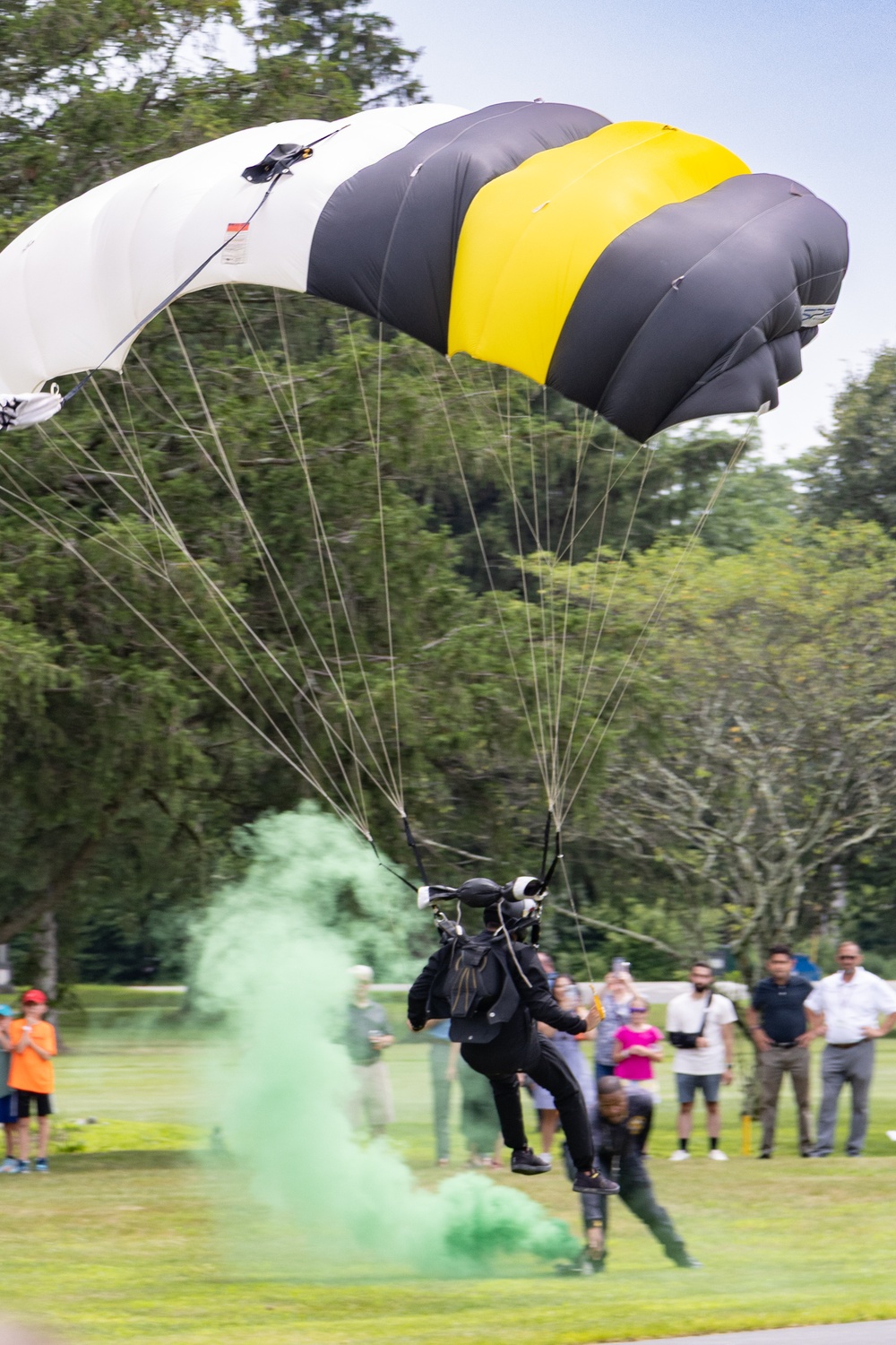 Black Knights soar at Picatinny Arsenal’s 2025 Community Day, culminating the Army’s 250th birthday celebration