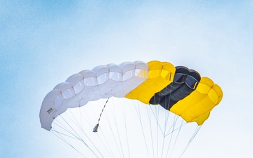 Black Knights soar at Picatinny Arsenal’s 2025 Community Day, culminating the Army’s 250th birthday celebration