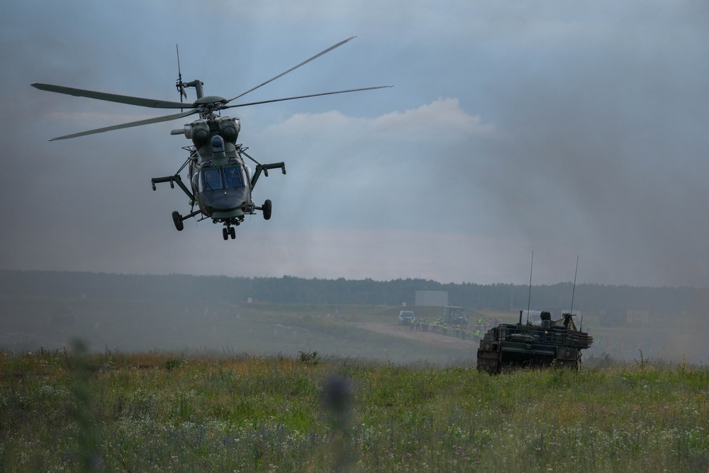 Tank warfare demonstration features U.S. Army in Poland