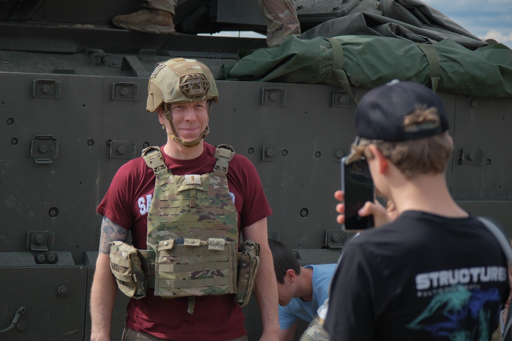 Tank warfare demonstration features U.S. Army in Poland