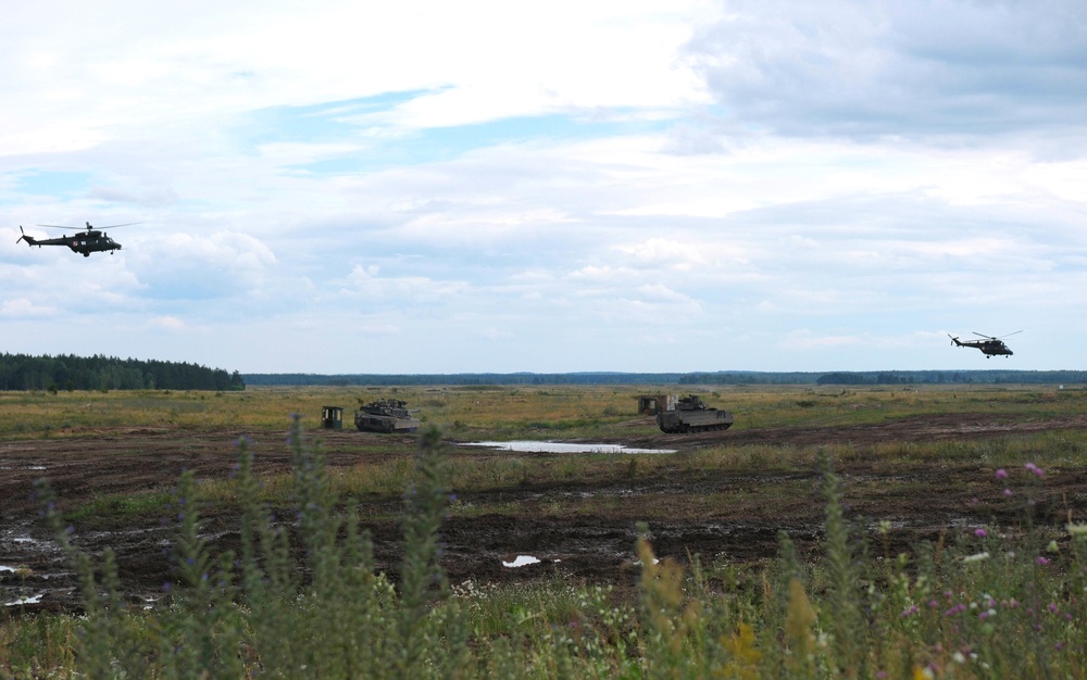Tank warfare demonstration features U.S. Army in Poland