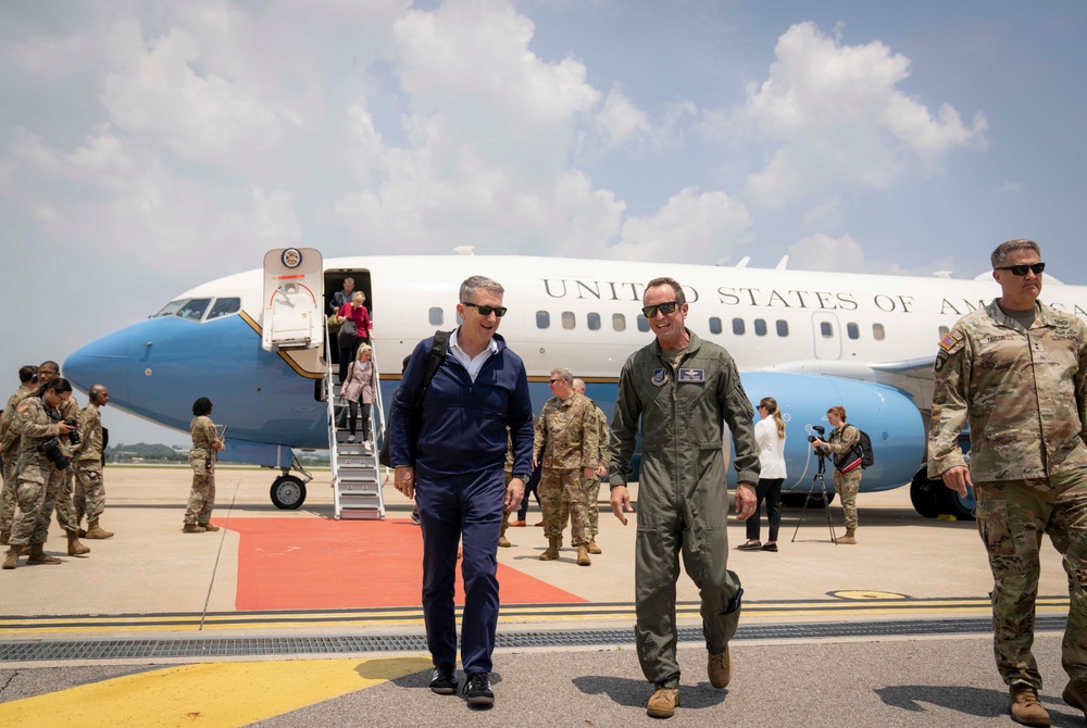 CJCS Arrives Osan