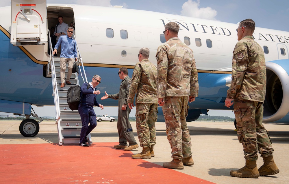 CJCS Arrives Osan