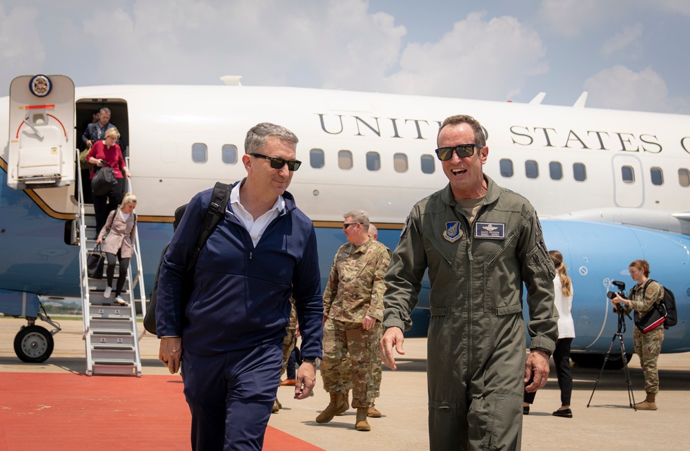 CJCS Arrives Osan