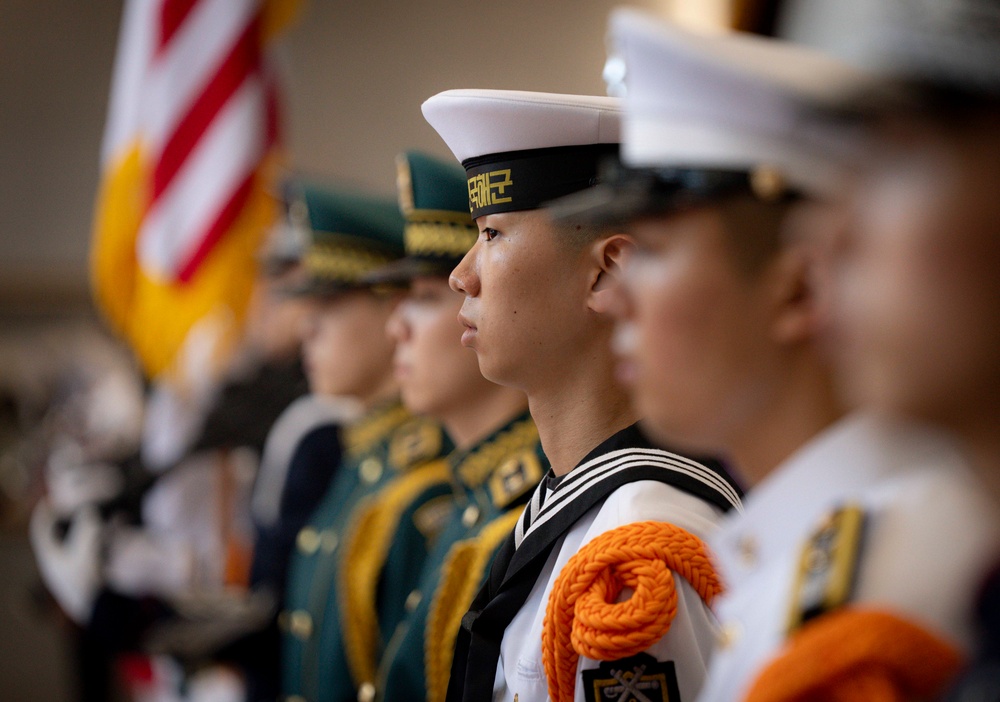 CJCS Participates in Honor Guard Ceremony