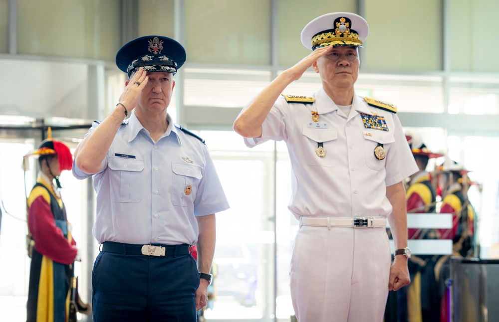 CJCS Participates in Honor Guard Ceremony