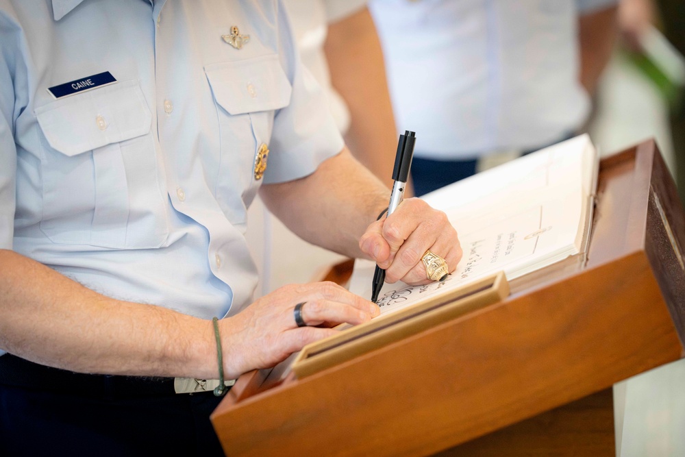 CJCS Participates in Guest Book Signing